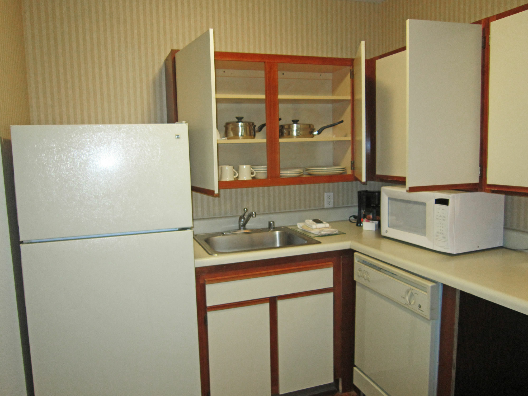 Extended America - - West Hotel 2*
